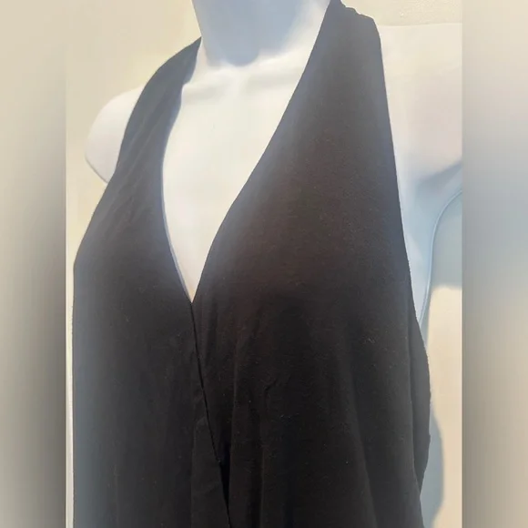 Bisou Bisou: Black Gathered Halter Top- Medium - Picture 3 of 5